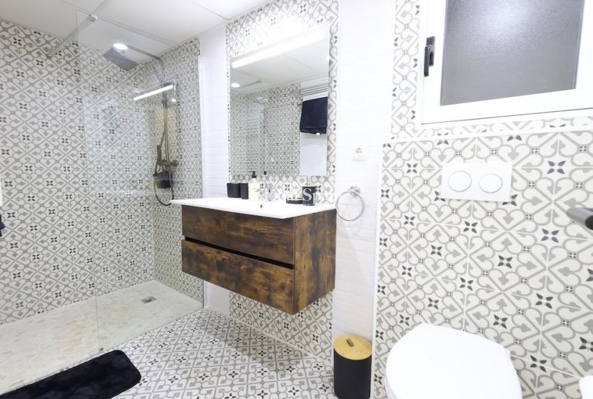 Wiederverkauf - WOHNUNG -
TORREVIEJA - Costa Blanca