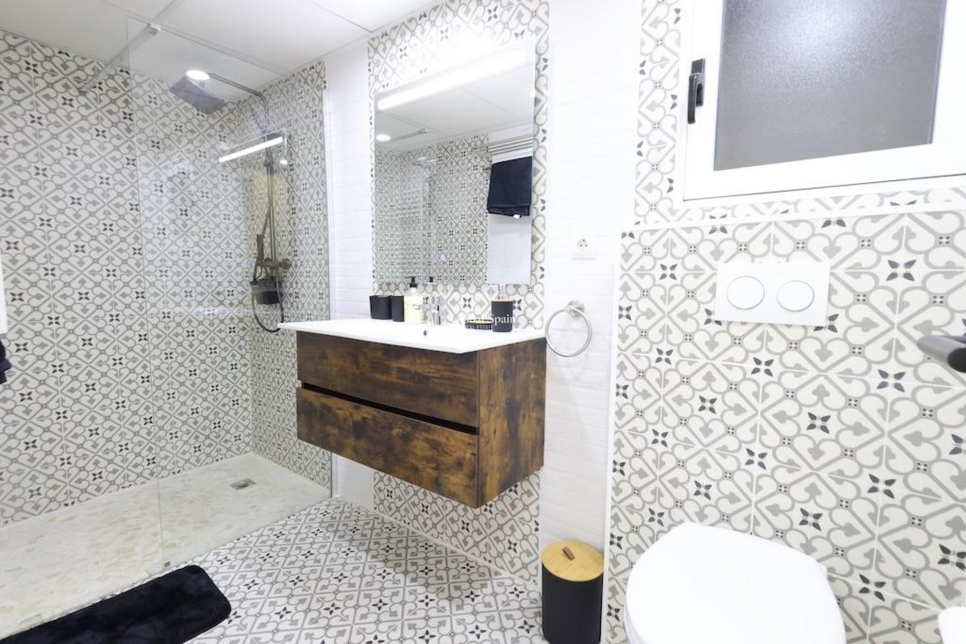 Wiederverkauf - WOHNUNG -
TORREVIEJA - Costa Blanca