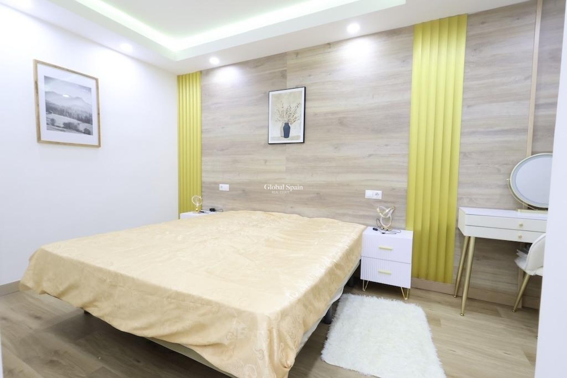 Wiederverkauf - WOHNUNG -
TORREVIEJA - Costa Blanca