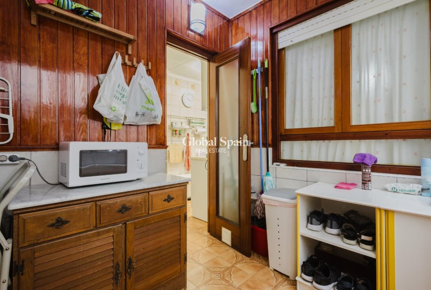 Wiederverkauf - WOHNUNG -
TORREVIEJA - Costa Blanca