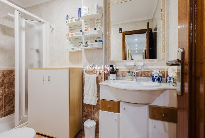 Wiederverkauf - WOHNUNG -
TORREVIEJA - Costa Blanca