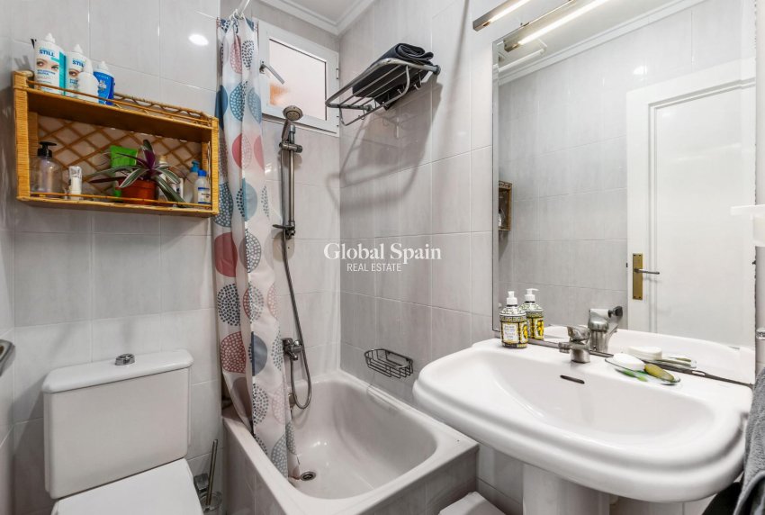 Wiederverkauf - WOHNUNG -
TORREVIEJA - Costa Blanca