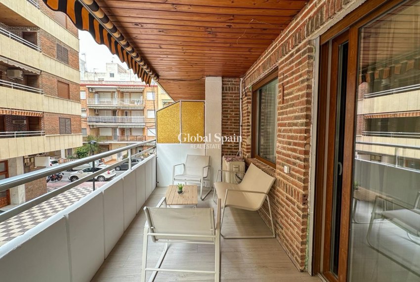 Wiederverkauf - WOHNUNG -
TORREVIEJA - Costa Blanca