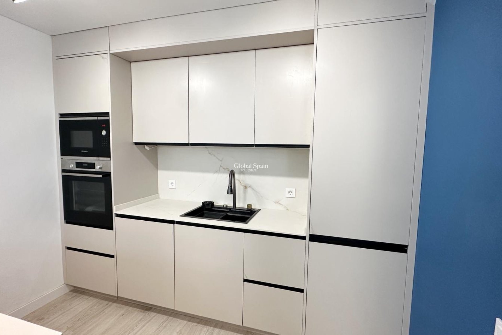 Wiederverkauf - WOHNUNG -
TORREVIEJA - Costa Blanca