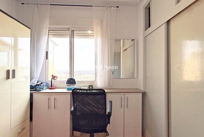 Wiederverkauf - WOHNUNG -
TORREVIEJA - Costa Blanca