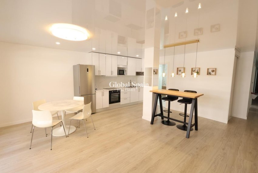 Wiederverkauf - WOHNUNG -
TORREVIEJA - Costa Blanca