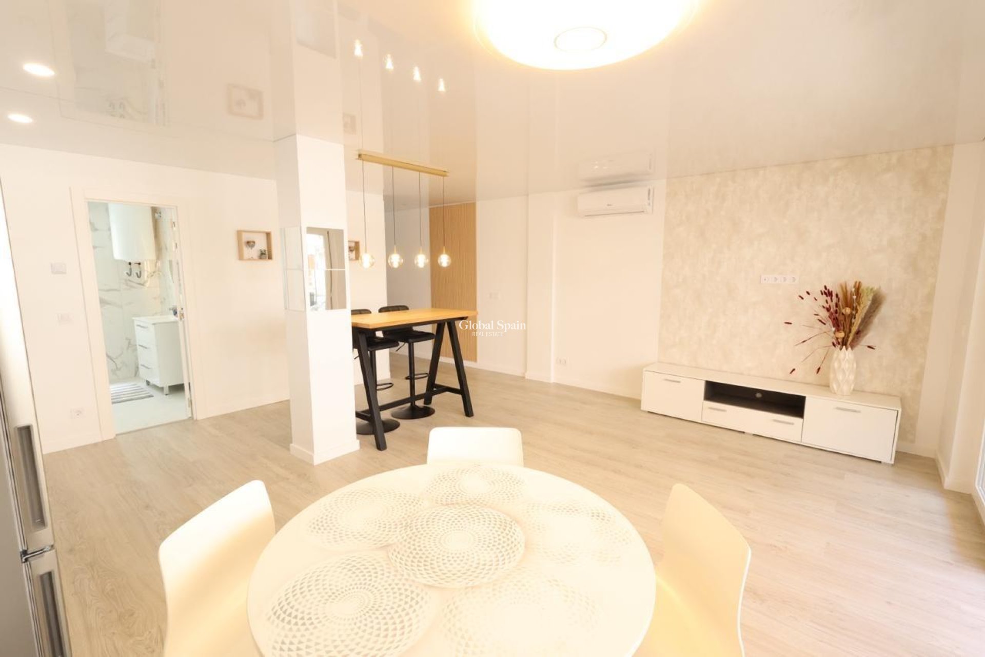 Wiederverkauf - WOHNUNG -
TORREVIEJA - Costa Blanca