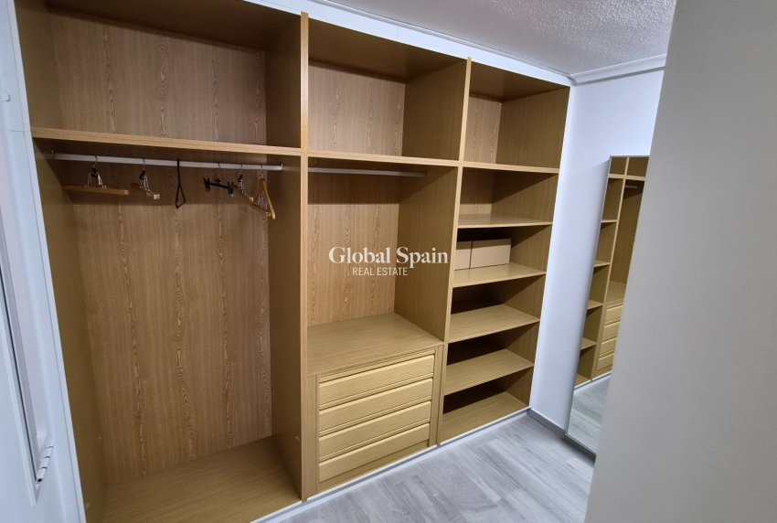 Wiederverkauf - WOHNUNG -
TORREVIEJA - Costa Blanca