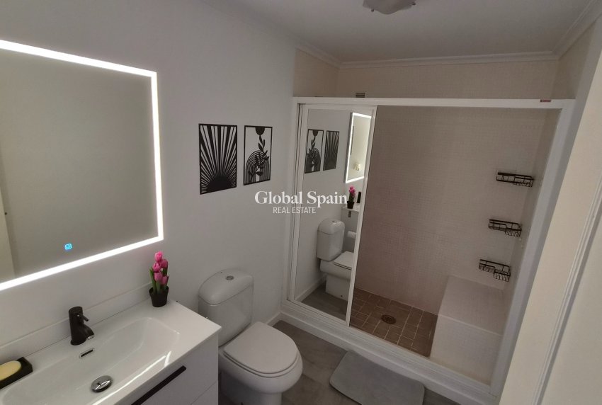 Wiederverkauf - WOHNUNG -
TORREVIEJA - Costa Blanca