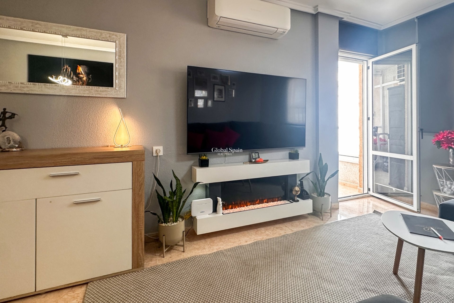 Wiederverkauf - WOHNUNG -
TORREVIEJA - Costa Blanca