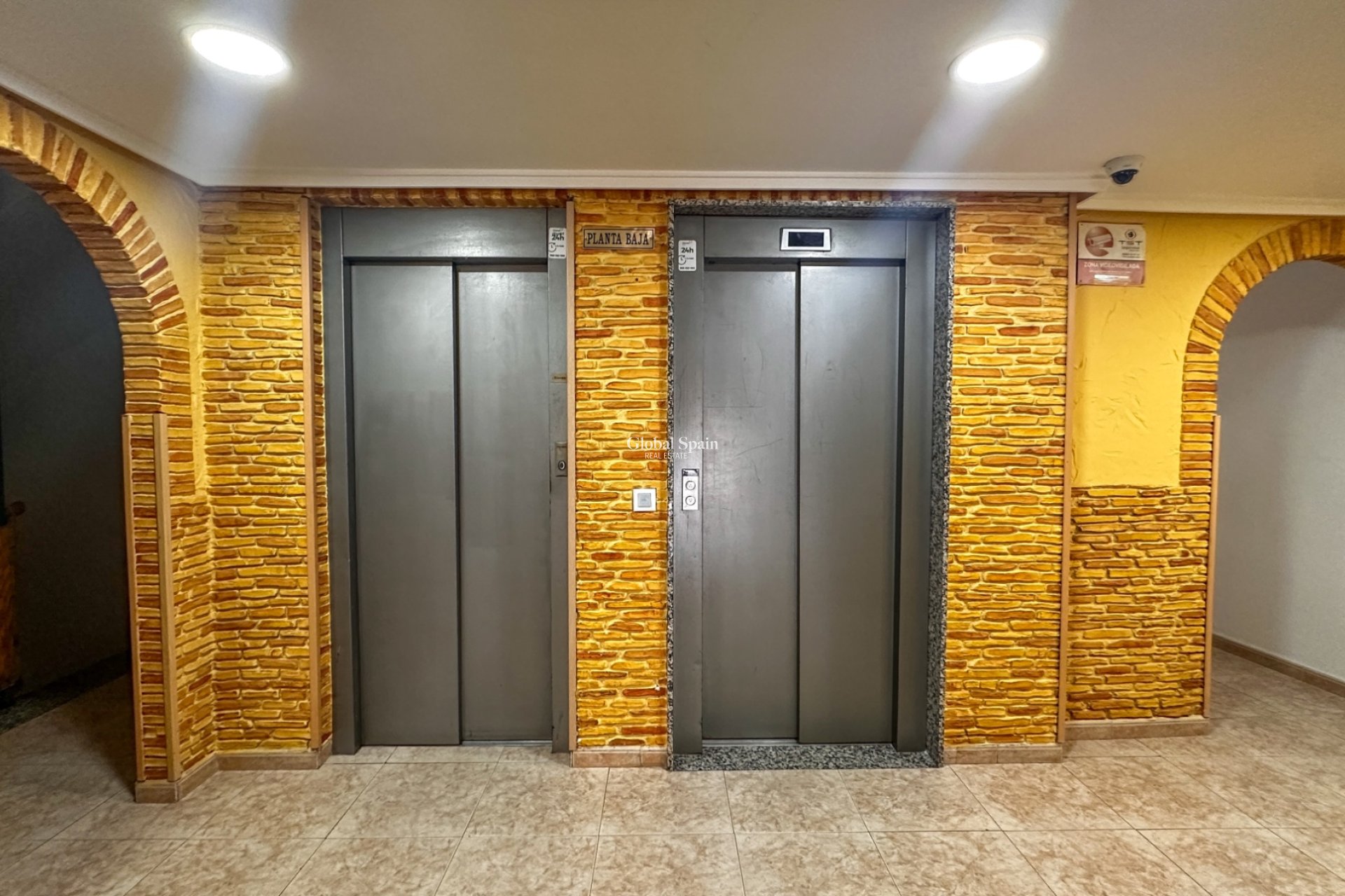 Wiederverkauf - WOHNUNG -
TORREVIEJA - Costa Blanca
