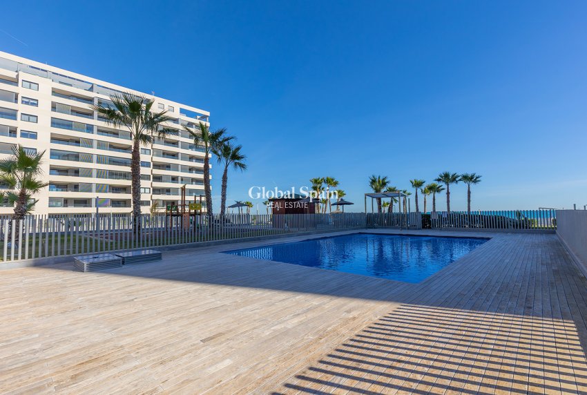 Wiederverkauf - WOHNUNG -
TORREVIEJA - Costa Blanca