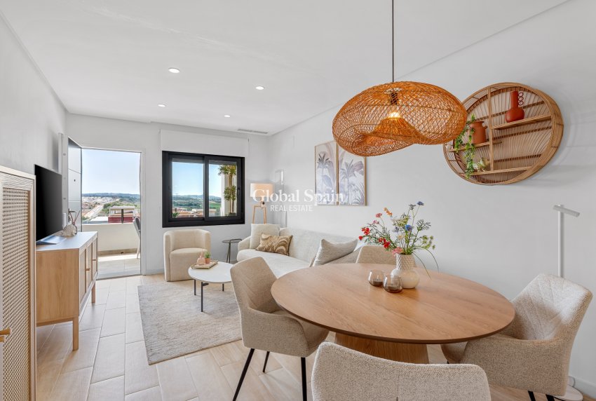 Wiederverkauf - WOHNUNG -
TORREVIEJA - Costa Blanca