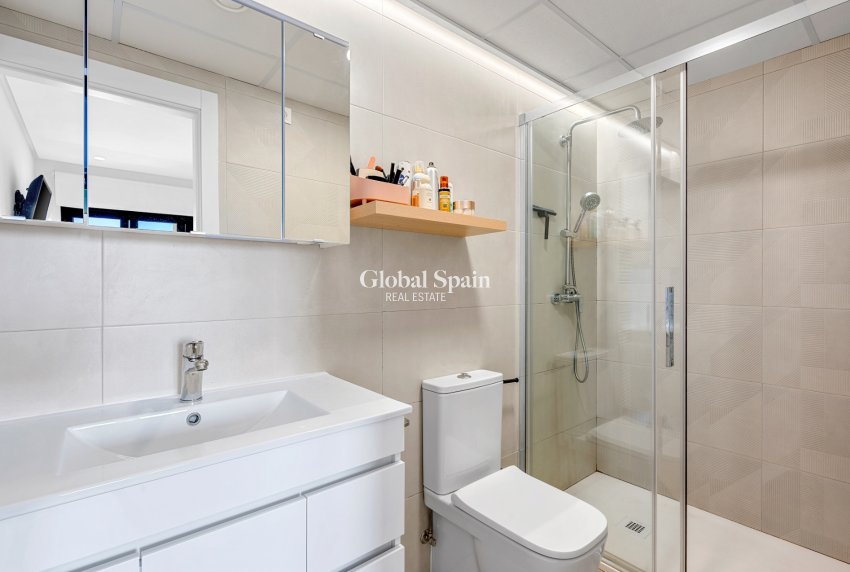 Wiederverkauf - WOHNUNG -
TORREVIEJA - Costa Blanca