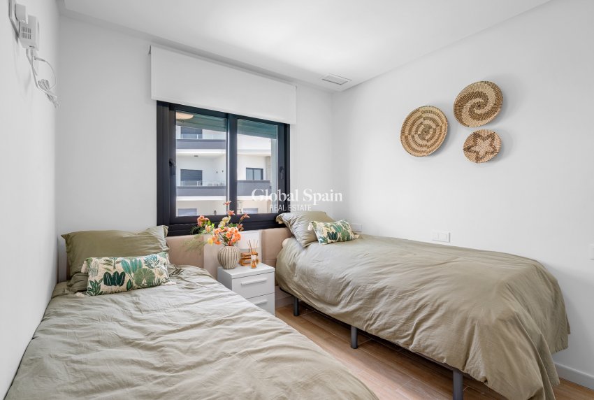 Wiederverkauf - WOHNUNG -
TORREVIEJA - Costa Blanca