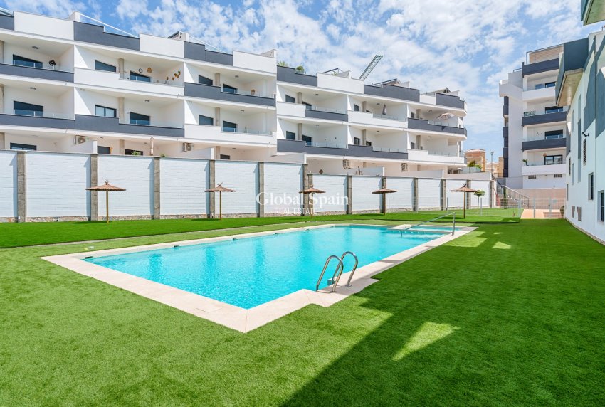 Wiederverkauf - WOHNUNG -
TORREVIEJA - Costa Blanca