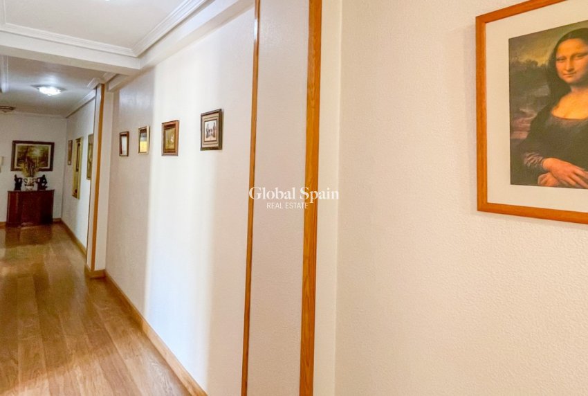 Wiederverkauf - WOHNUNG -
TORREVIEJA - Costa Blanca