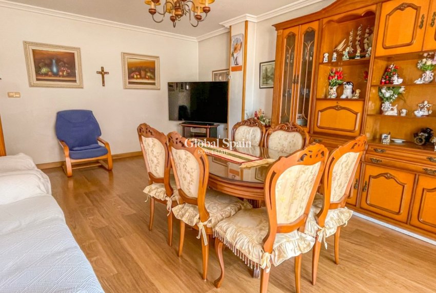 Wiederverkauf - WOHNUNG -
TORREVIEJA - Costa Blanca