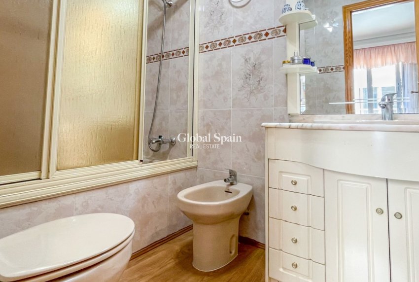 Wiederverkauf - WOHNUNG -
TORREVIEJA - Costa Blanca