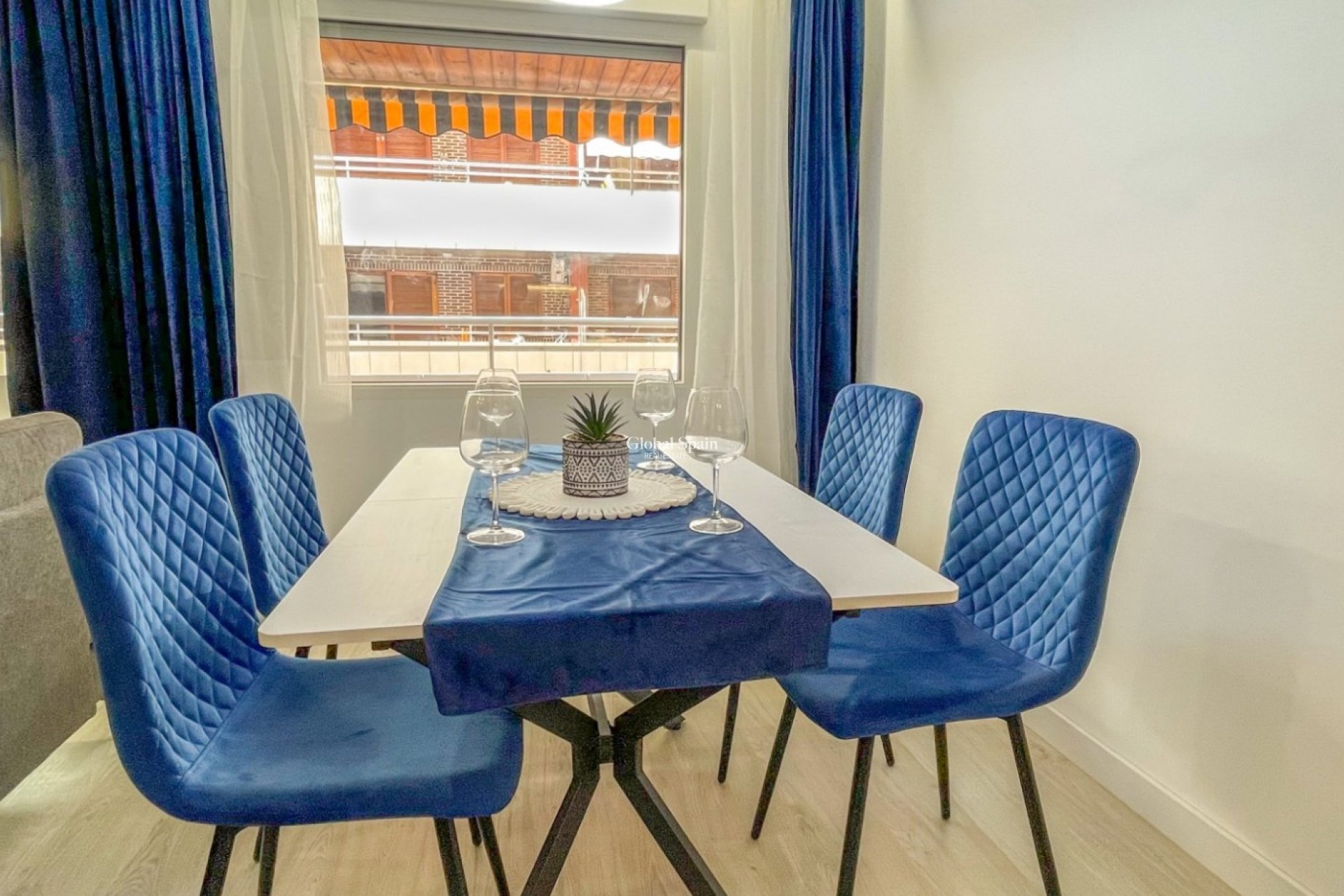Wiederverkauf - WOHNUNG -
TORREVIEJA - Costa Blanca