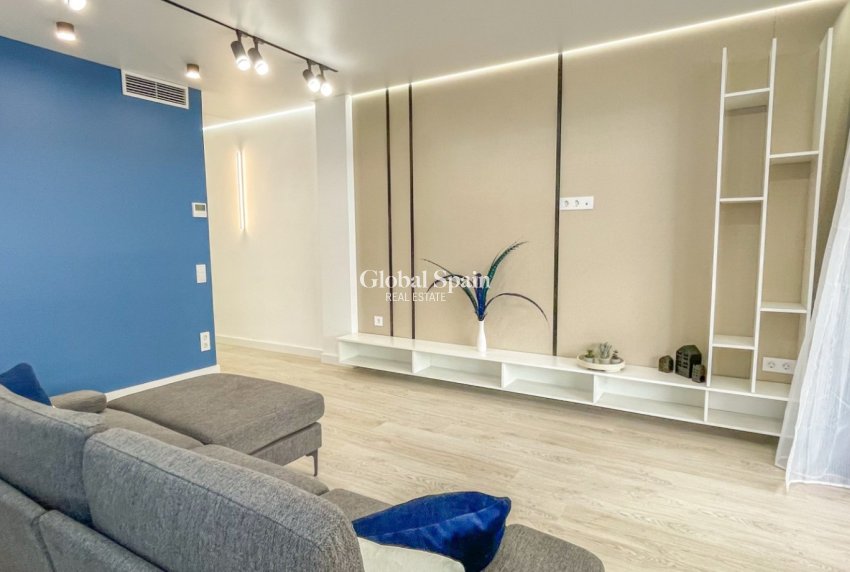 Wiederverkauf - WOHNUNG -
TORREVIEJA - Costa Blanca