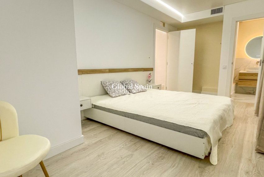 Wiederverkauf - WOHNUNG -
TORREVIEJA - Costa Blanca