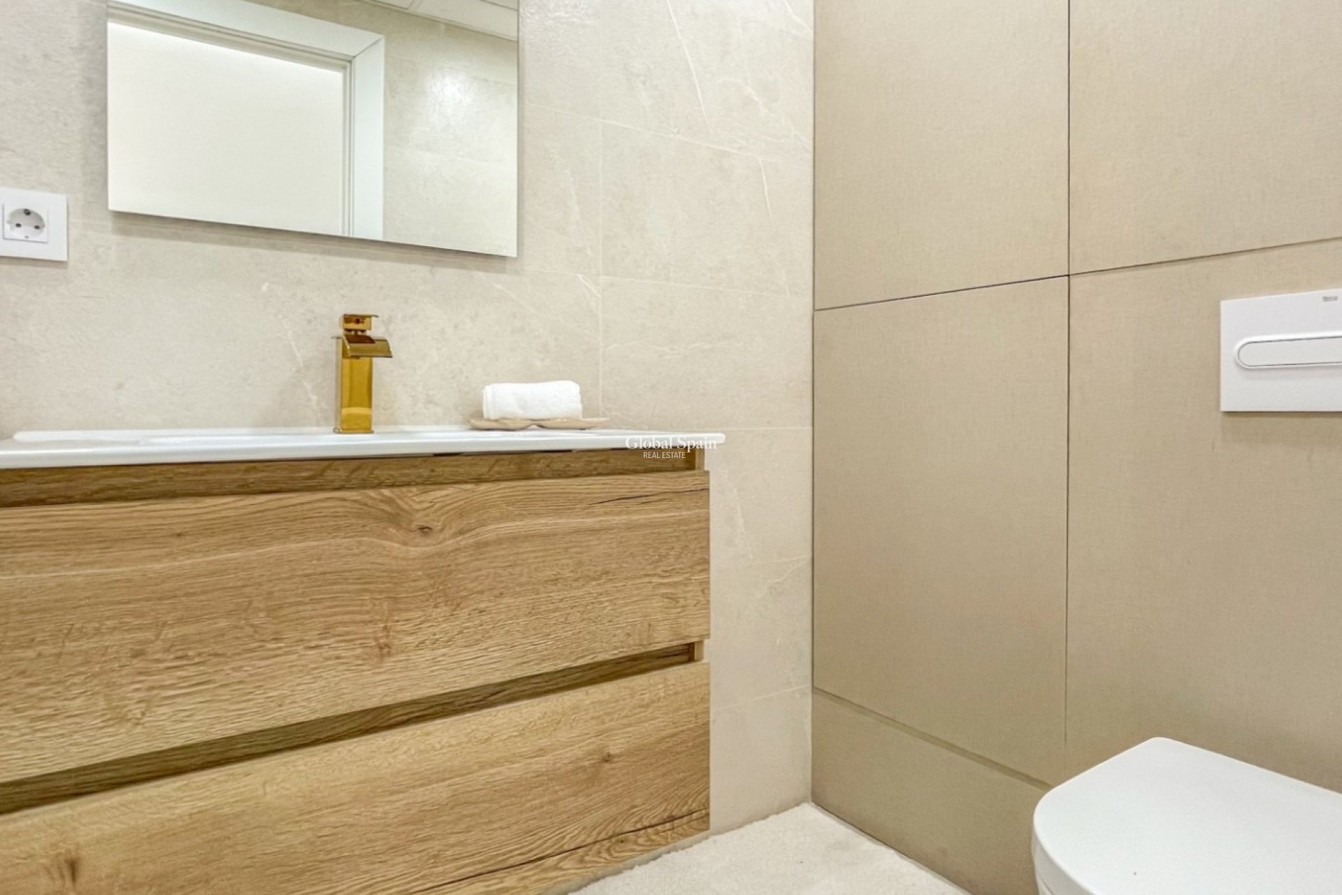 Wiederverkauf - WOHNUNG -
TORREVIEJA - Costa Blanca