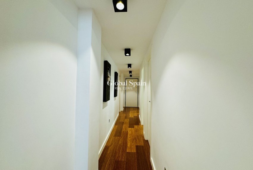 Wiederverkauf - WOHNUNG -
TORREVIEJA - Costa Blanca