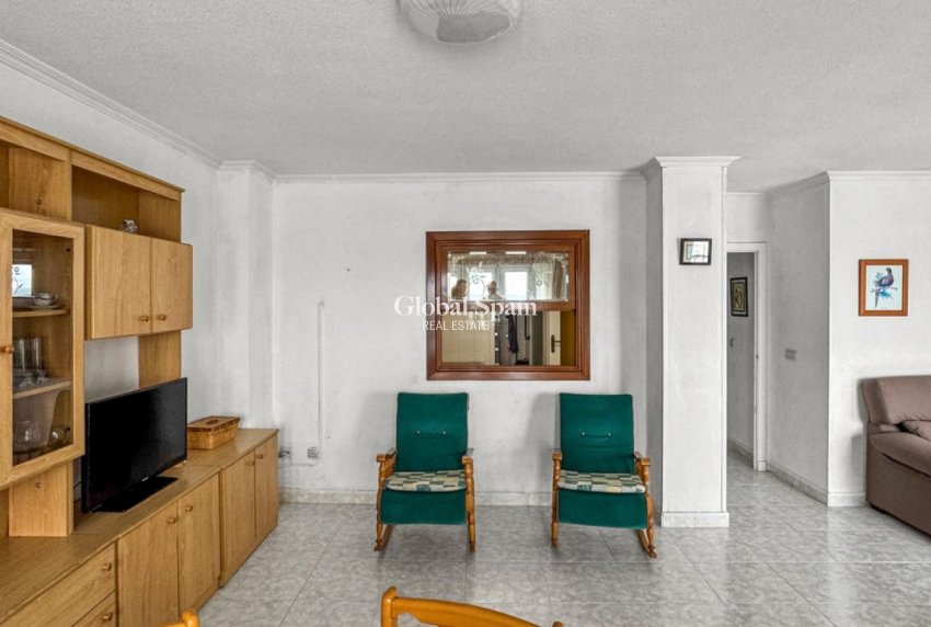 Wiederverkauf - WOHNUNG -
TORREVIEJA - Costa Blanca