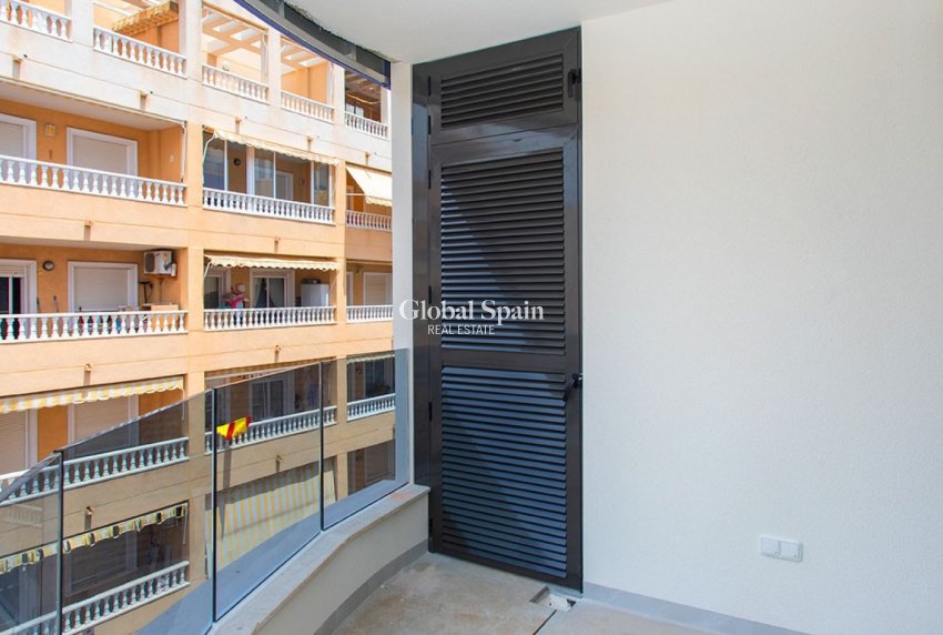 Wiederverkauf - WOHNUNG -
TORREVIEJA - Costa Blanca