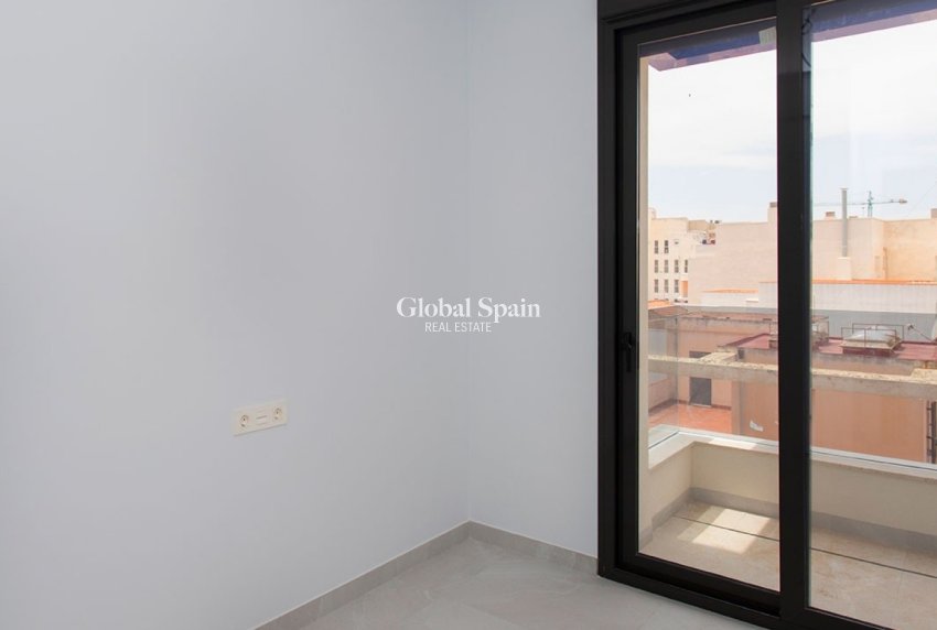 Wiederverkauf - WOHNUNG -
TORREVIEJA - Costa Blanca