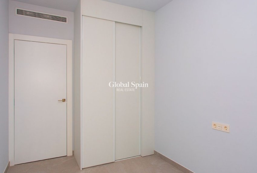 Wiederverkauf - WOHNUNG -
TORREVIEJA - Costa Blanca