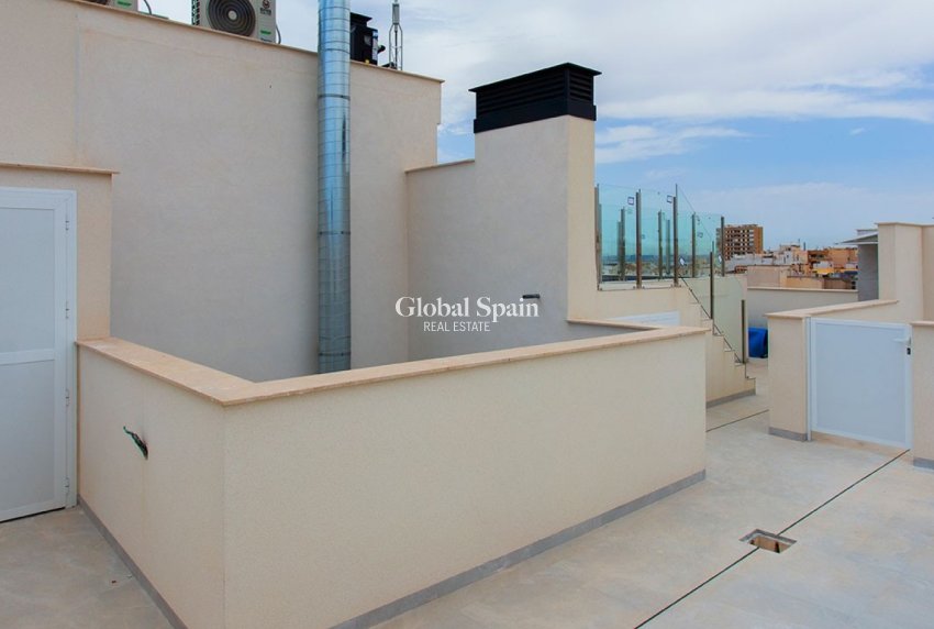 Wiederverkauf - WOHNUNG -
TORREVIEJA - Costa Blanca