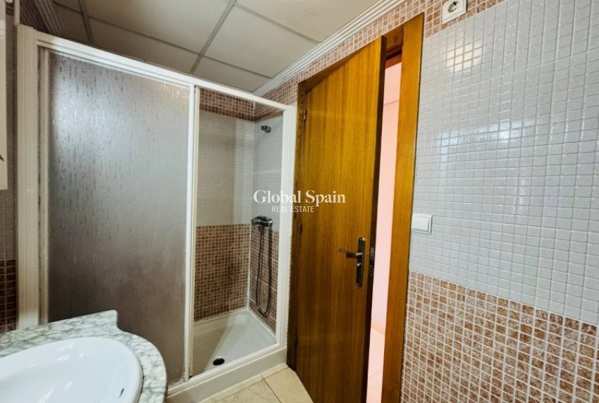 Wiederverkauf - WOHNUNG -
TORREVIEJA - Costa Blanca