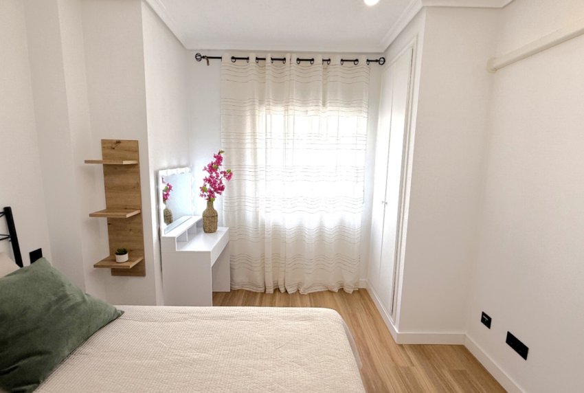 Wiederverkauf - WOHNUNG -
TORREVIEJA - Costa Blanca
