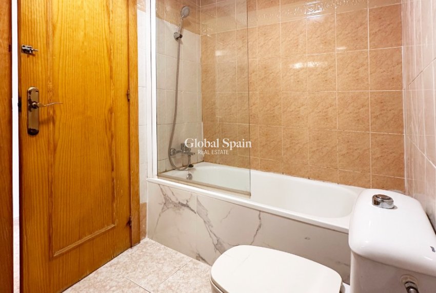Wiederverkauf - WOHNUNG -
TORREVIEJA - Costa Blanca