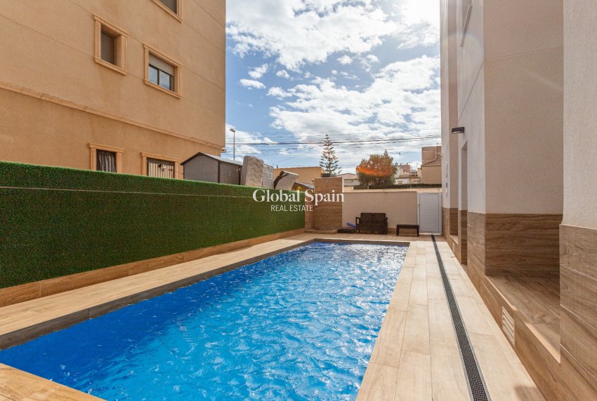 Wiederverkauf - WOHNUNG -
TORREVIEJA - Costa Blanca