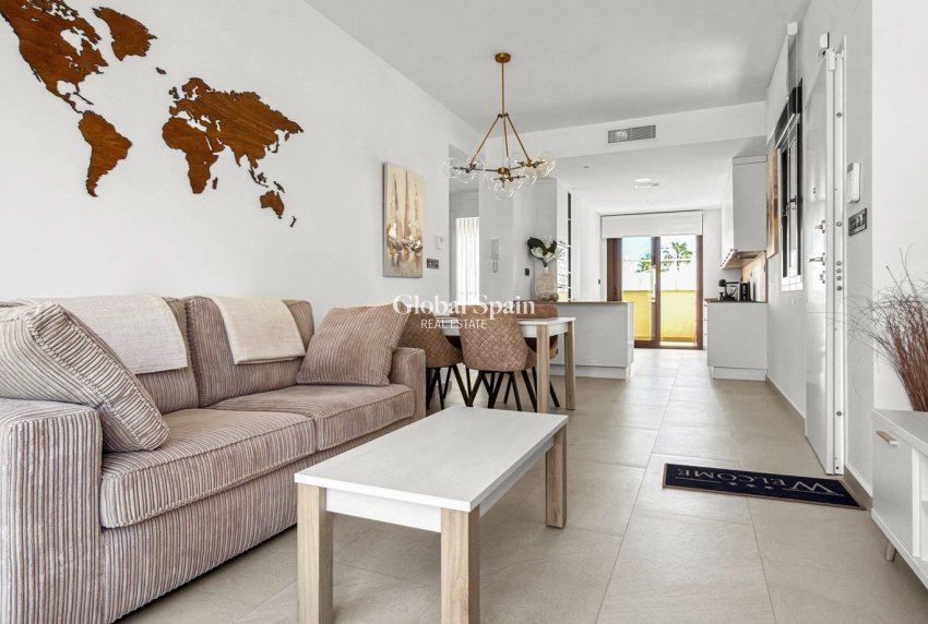 Wiederverkauf - WOHNUNG -
TORREVIEJA - Costa Blanca