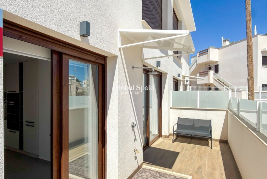 Wiederverkauf - WOHNUNG -
TORREVIEJA - Costa Blanca