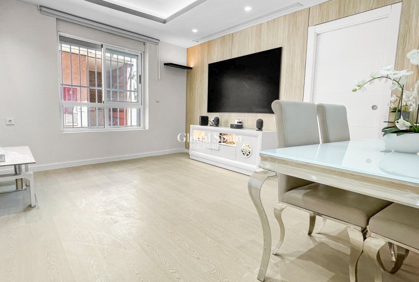 Wiederverkauf - WOHNUNG -
TORREVIEJA - Costa Blanca