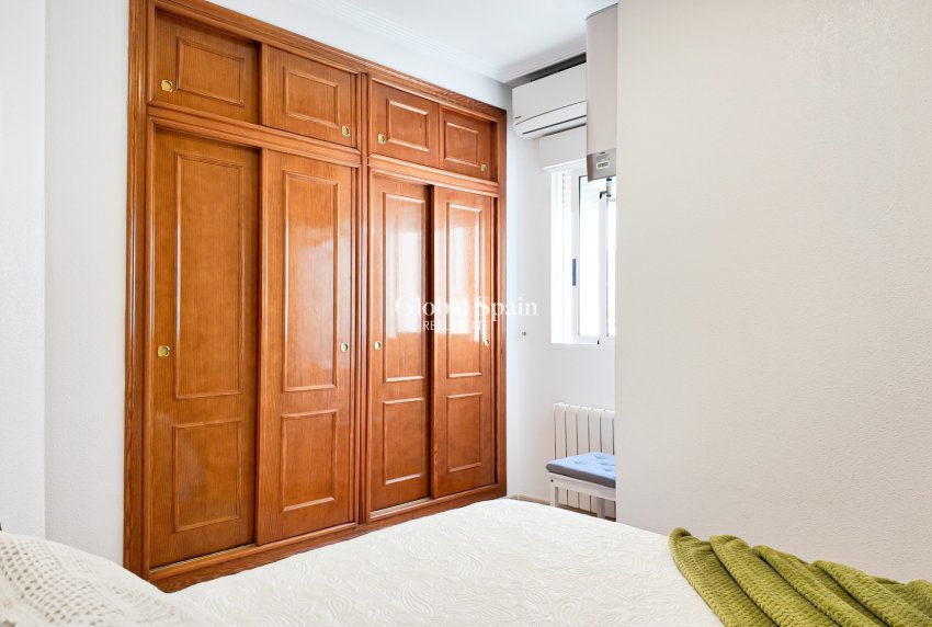 Wiederverkauf - WOHNUNG -
TORREVIEJA - Costa Blanca