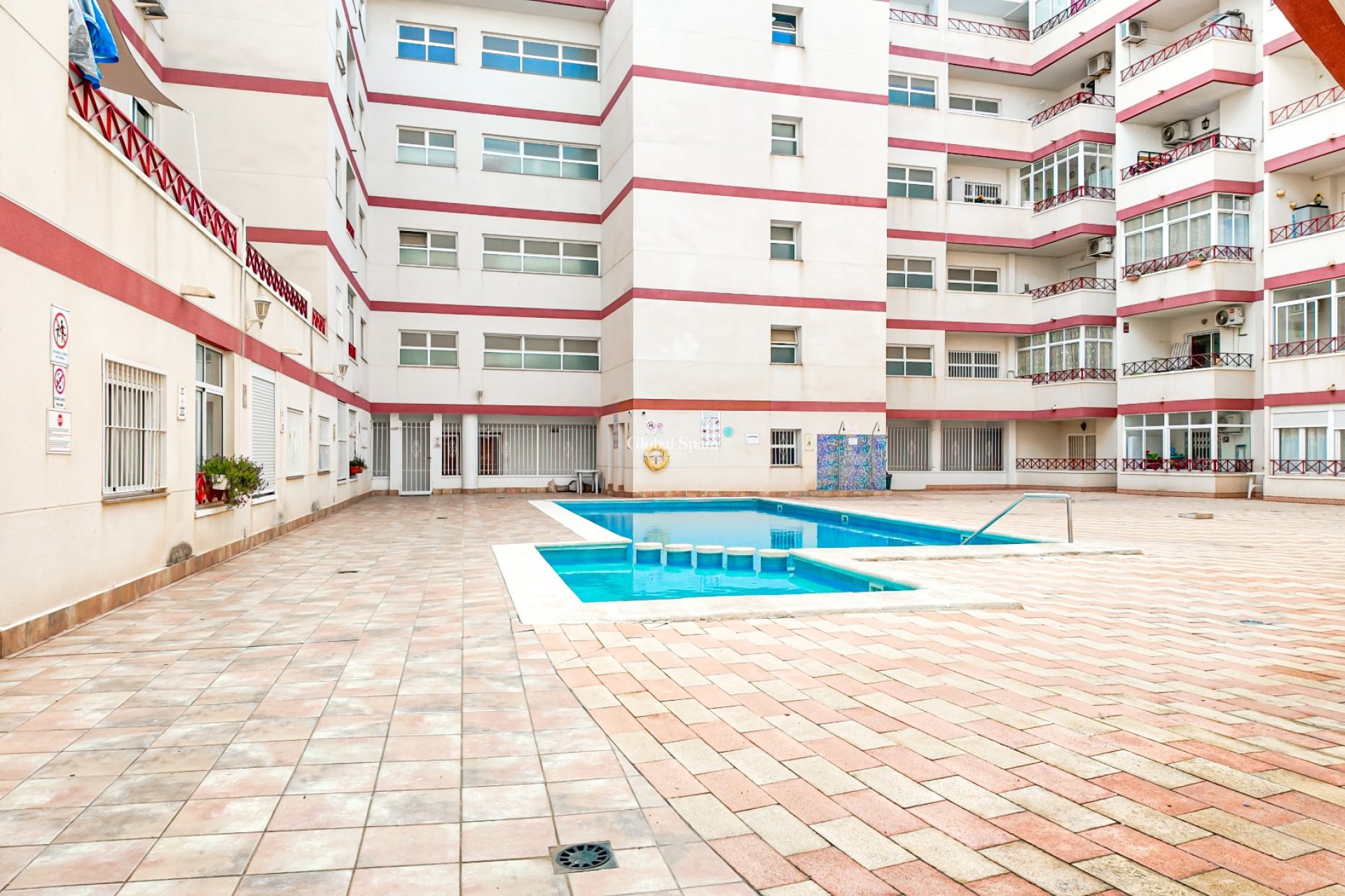 Wiederverkauf - WOHNUNG -
TORREVIEJA - Costa Blanca