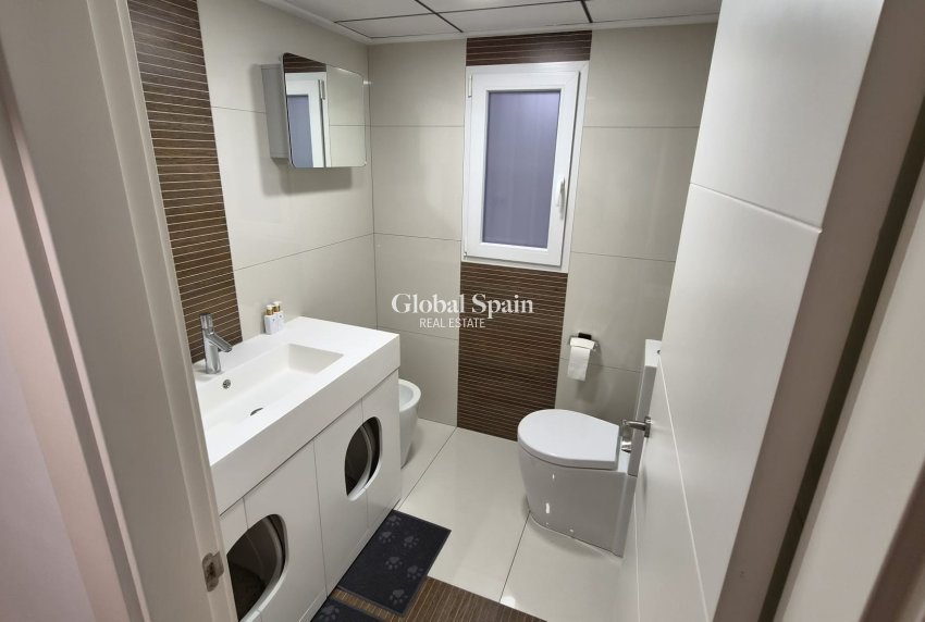 Wiederverkauf - WOHNUNG -
TORREVIEJA - Costa Blanca