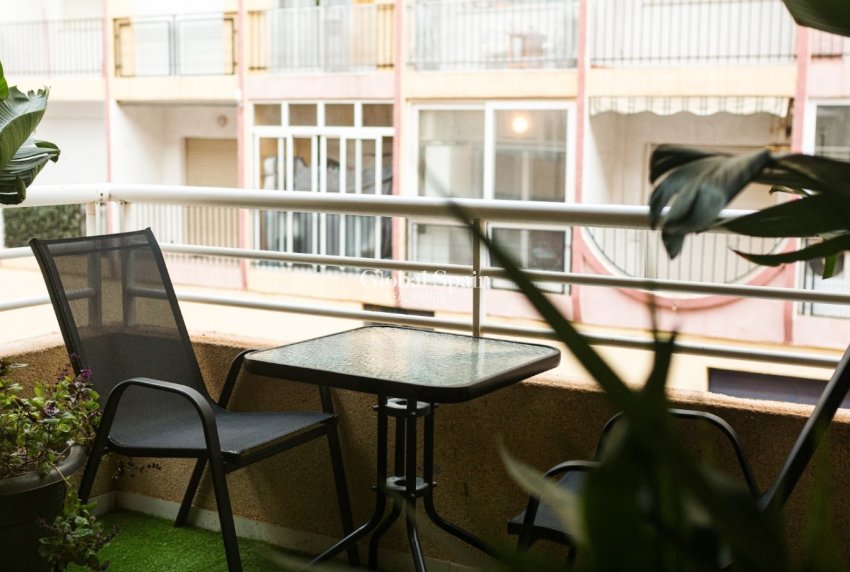 Wiederverkauf - WOHNUNG -
TORREVIEJA - Costa Blanca