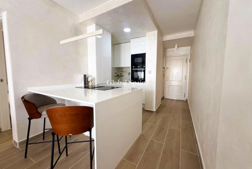 Wiederverkauf - WOHNUNG -
TORREVIEJA - Costa Blanca