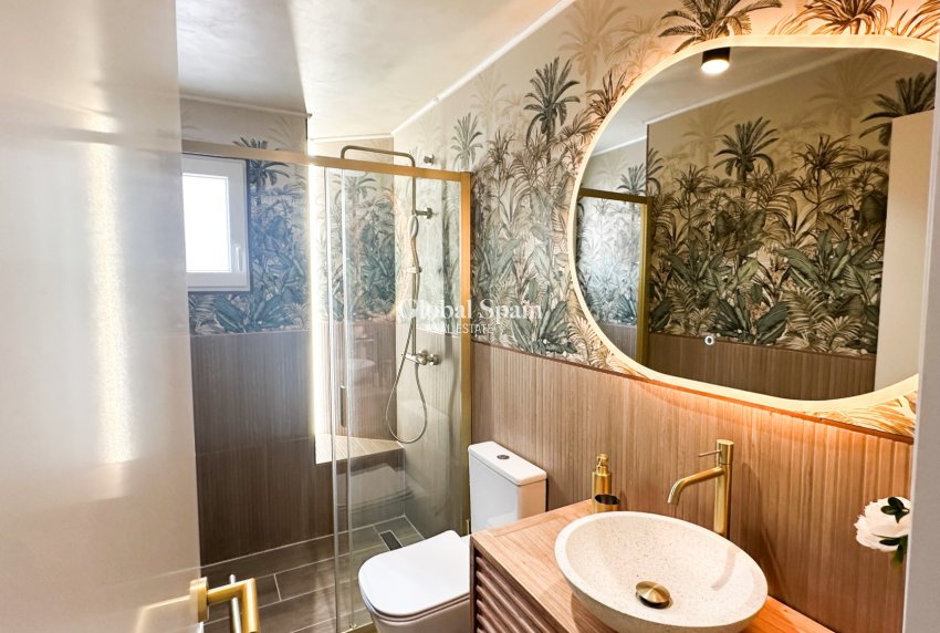 Wiederverkauf - WOHNUNG -
TORREVIEJA - Costa Blanca