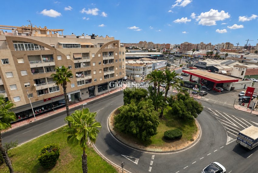 Wiederverkauf - WOHNUNG -
TORREVIEJA - Costa Blanca