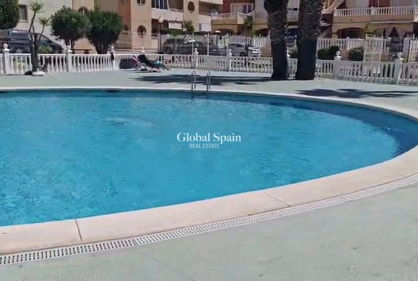 Wiederverkauf - WOHNUNG -
TORREVIEJA - Costa Blanca
