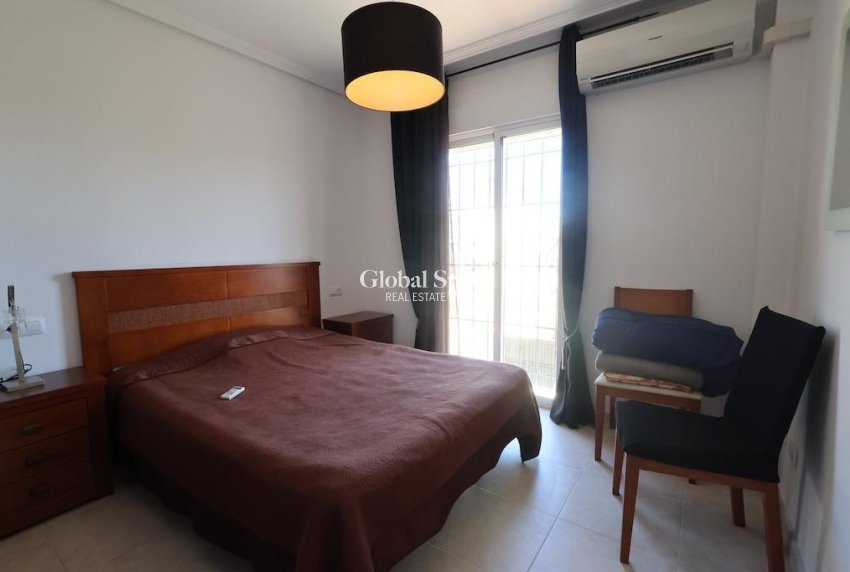 Wiederverkauf - WOHNUNG -
TORREVIEJA - Costa Blanca