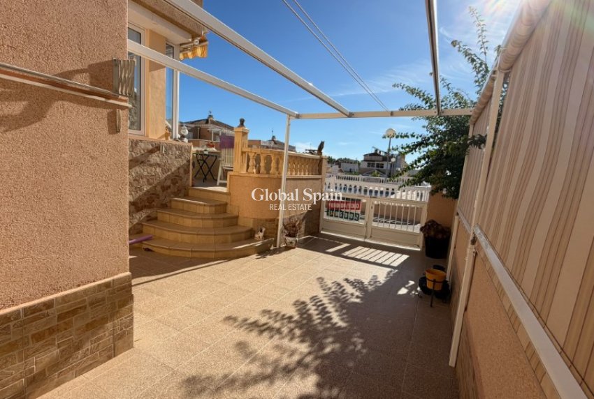 Wiederverkauf - WOHNUNG -
TORREVIEJA - Costa Blanca